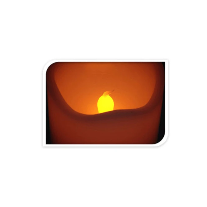 LED-Kerze - Aus Echtwachs - Ca. 7 X 13 Cm - Rot 3 LED-Kerze - Aus Echtwachs - Ca. 7 X 13 Cm - Rot