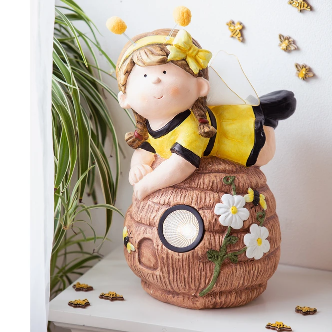 LED-Solarlampe - Mädchen - Aus Magnesia - Ca. 29,5 X 24,5 X 43 Cm 4 LED-Solarlampe - Mädchen - Aus Magnesia - Ca. 29,5 X 24,5 X 43 Cm – Bild 2